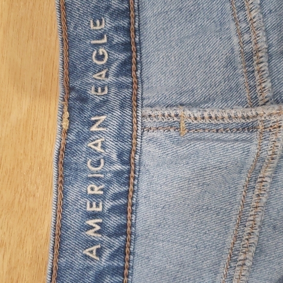 AMERICAN Eagle Pleated Mom Shorts - Picture 12 of 13